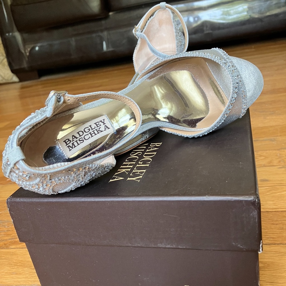 BADGLEY MISCHKA - Women's Gillian Dress Sandals - Size 8.5 - Picture 3 of 9